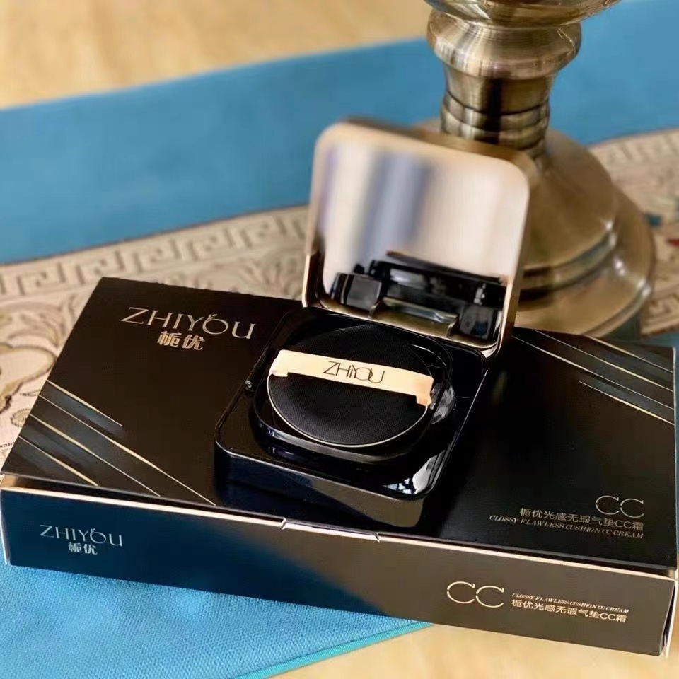 栀优栀优光感无暇气垫CC霜透气不闷痘不卡粉持久保湿眨眼气垫轻透