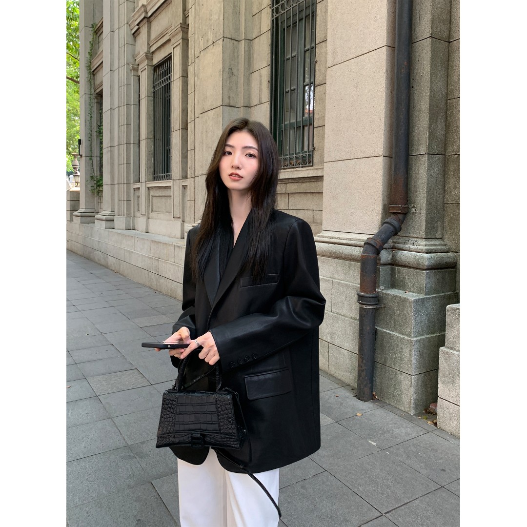 【工厂直销】黑色pu皮衣西装外套女2025秋冬新款宽松气质高级感垫肩