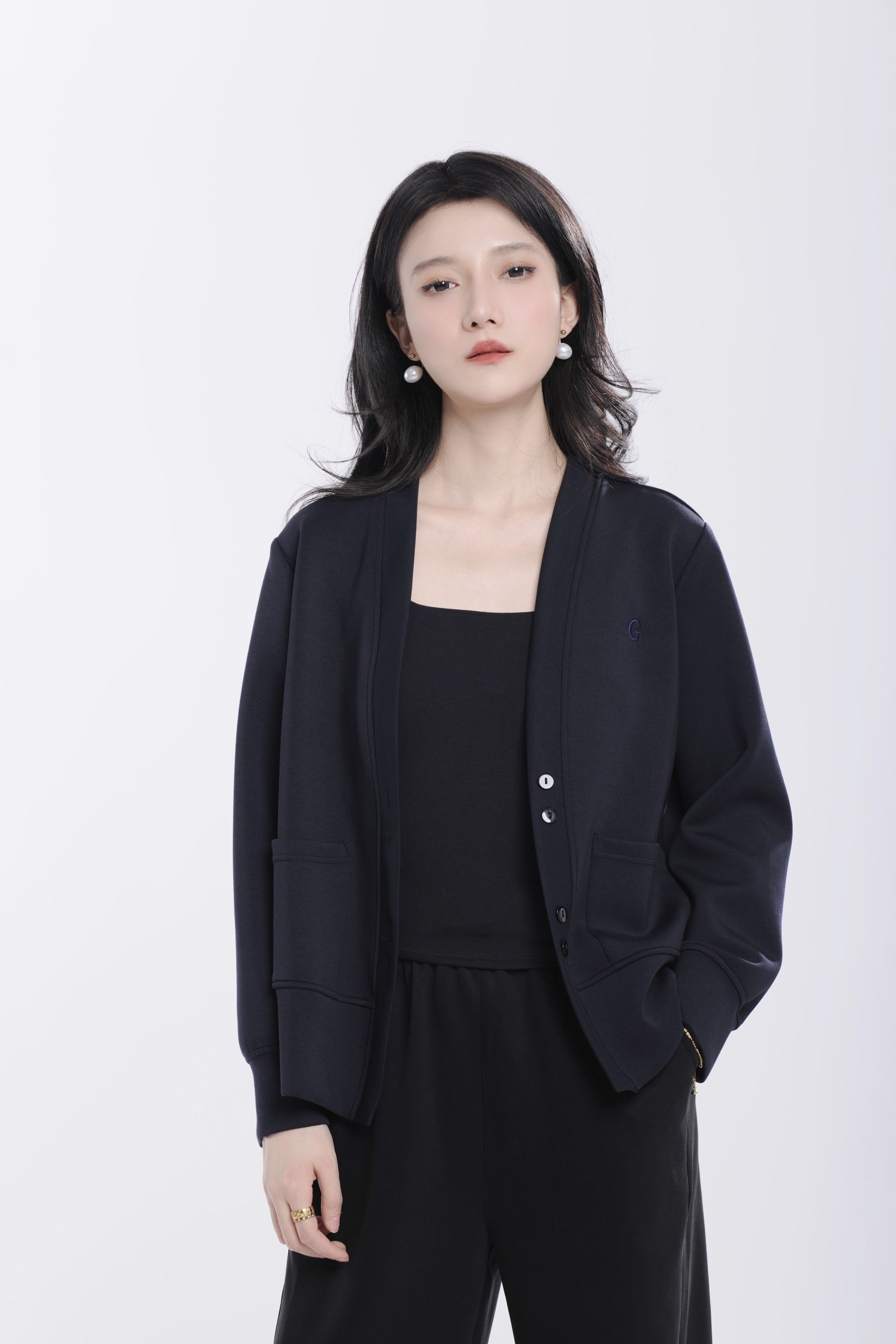 【雅馨甄选25-118】2025秋季新款v领大码休闲舒适开衫百搭胖人外套