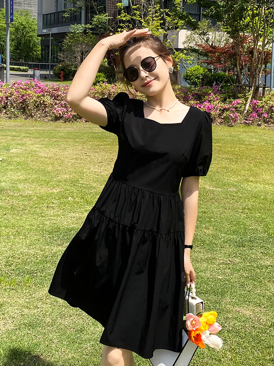 小个子黑色连衣裙夏季新款赫本风方领显瘦泡泡袖短款遮肚子小黑裙
