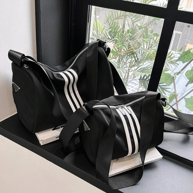 韩系杠杠包斜挎包简约信封包轻便条纹牛津布高级感宽肩带休闲单肩