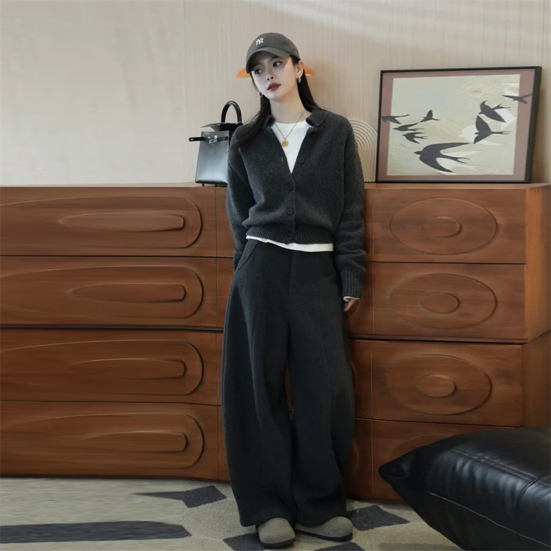 小众流行百搭时尚套装女2025秋冬新款针织开衫高腰阔腿裤两件套潮