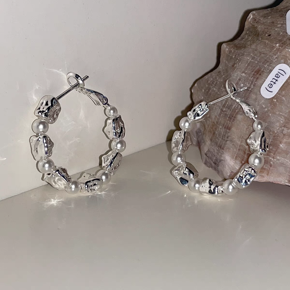 铜合金耳饰 不规则珠珠法式气质感耳圈耳环小众百搭E0205