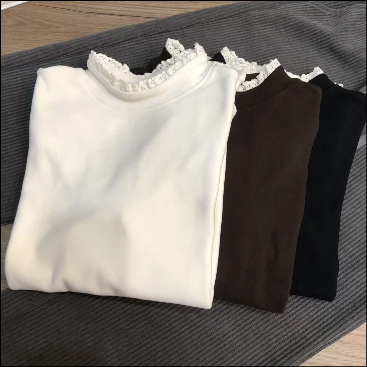 2025秋冬新款时尚慕斯绒花边蕾丝领高级感拼接上衣长袖T恤打底衫