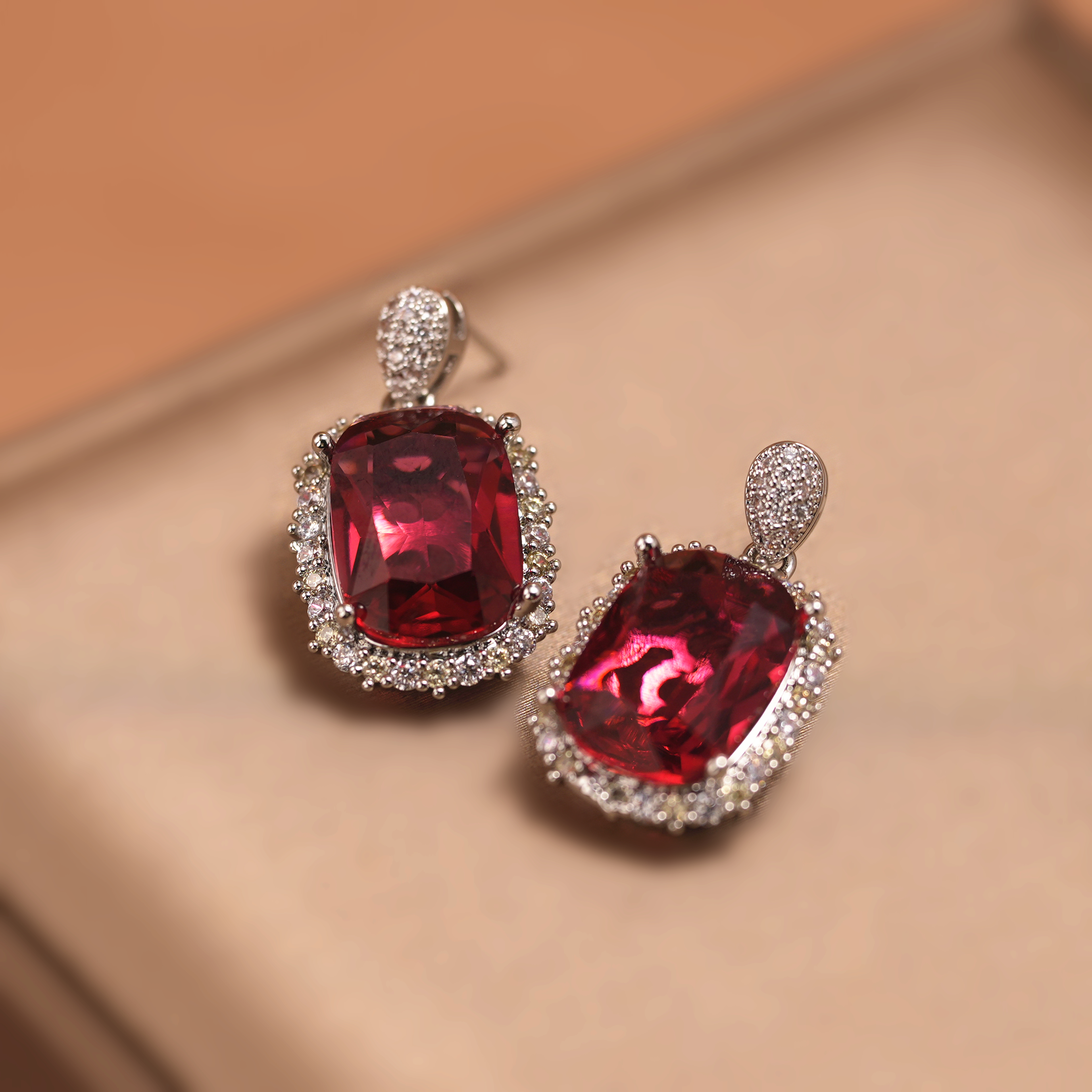 铜合金合成锆石耳饰 高定轻奢红色吊坠大项链欧美高级感耳环女ins