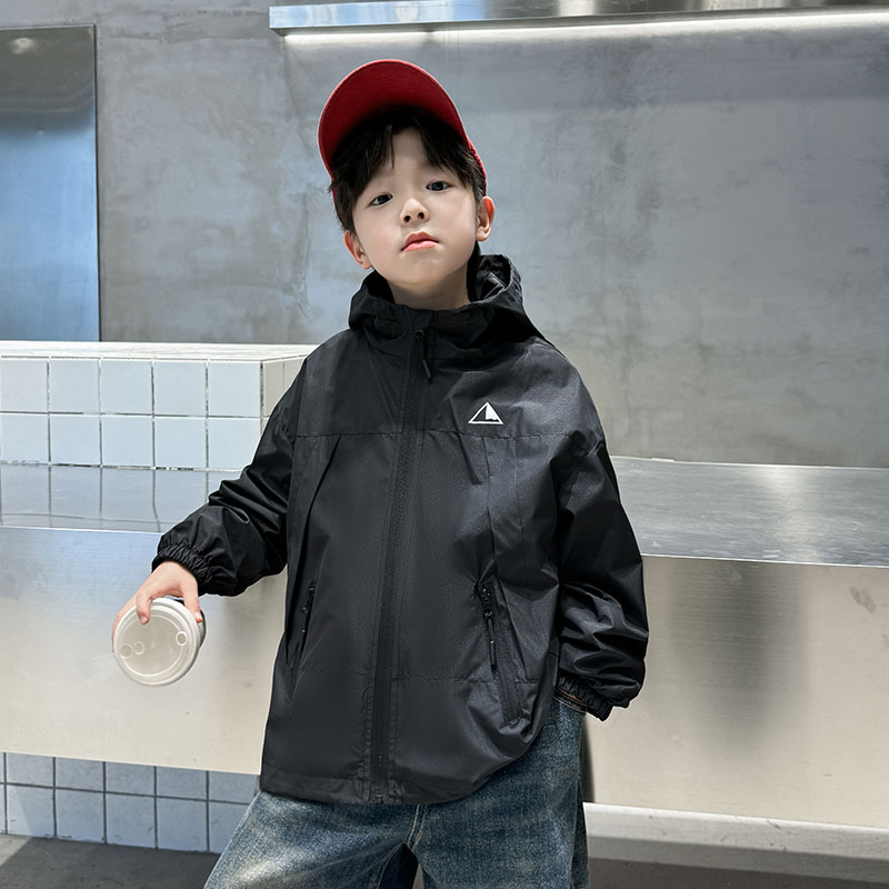 男童春秋冬款冲锋衣外套2025新款儿童秋季防风防水痞帅秋装上衣潮