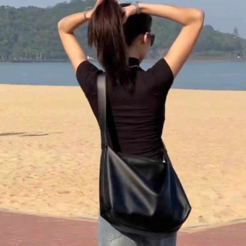 真皮托特包包女2024新款高级感通勤轻便百搭休闲大容量单肩斜挎包