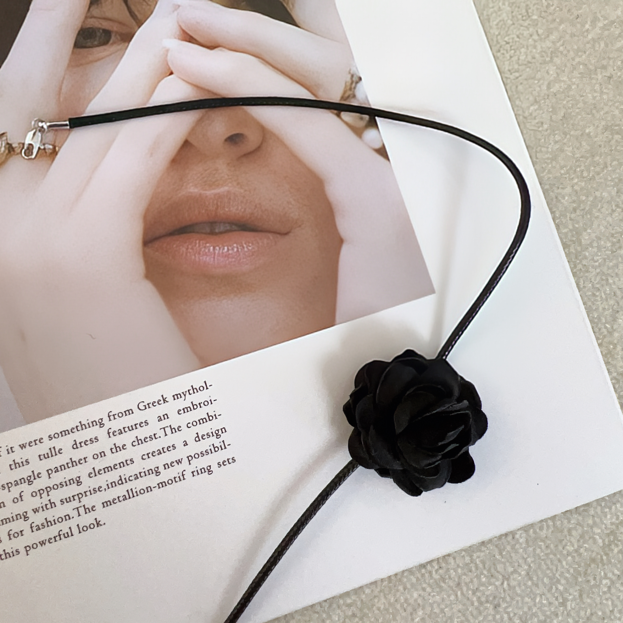 德芬妲 非金属布艺项链 系脖项链小众气质锁骨链新款小花颈链配饰