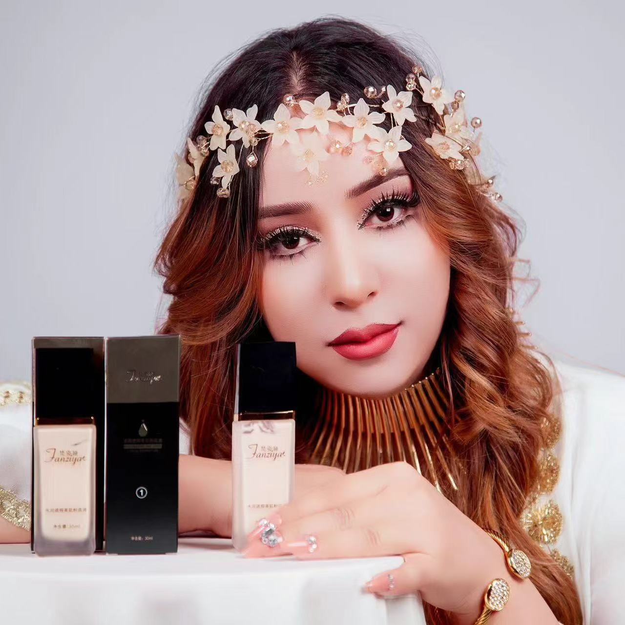 【梵姿娅】美肌保湿滋润提亮肤色持久粉底液彩妆