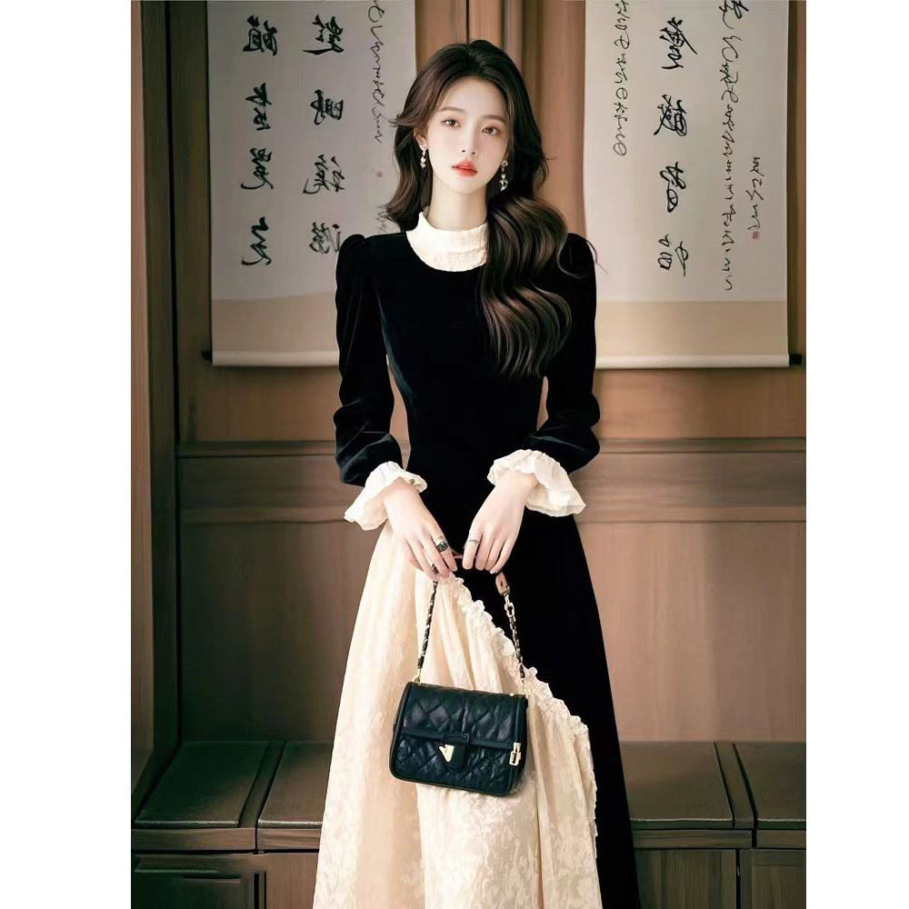 高级感丝绒拼接蕾丝长裙女2025秋冬新款时尚名媛气质显瘦连衣裙
