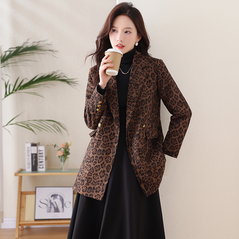 新款宽松豹纹西装女中长款秋冬复古时尚百搭夹棉加厚小西服外套