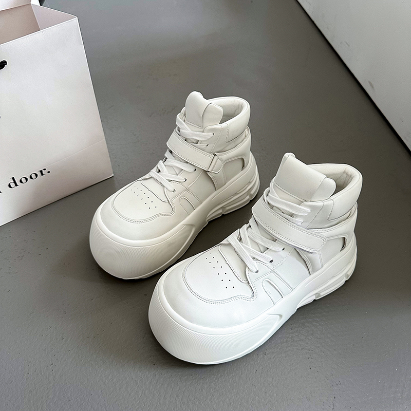 丑萌大头厚底休闲高帮鞋女2024秋冬新款加绒百搭面包小白鞋休闲鞋