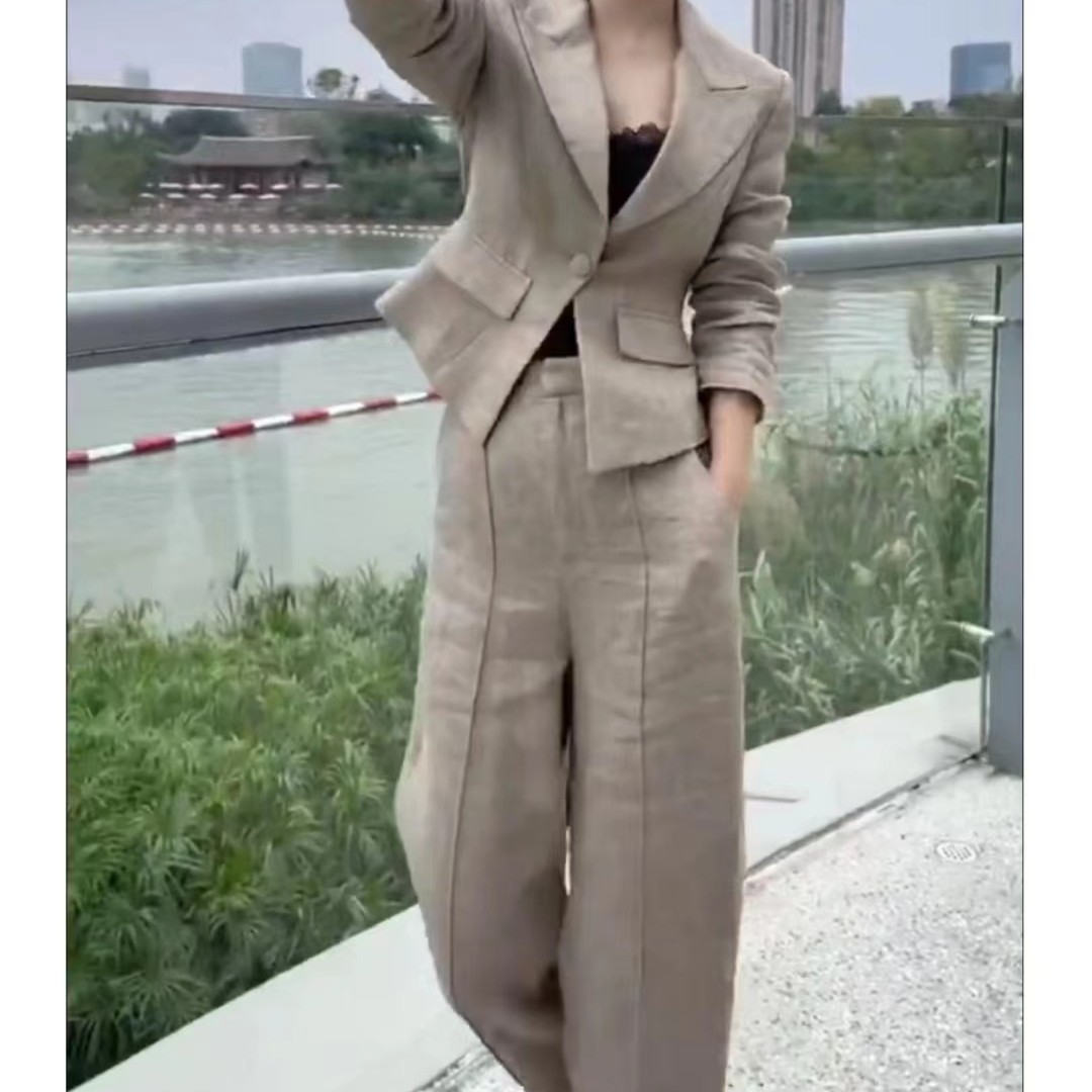 新款时尚气质百搭干练套装