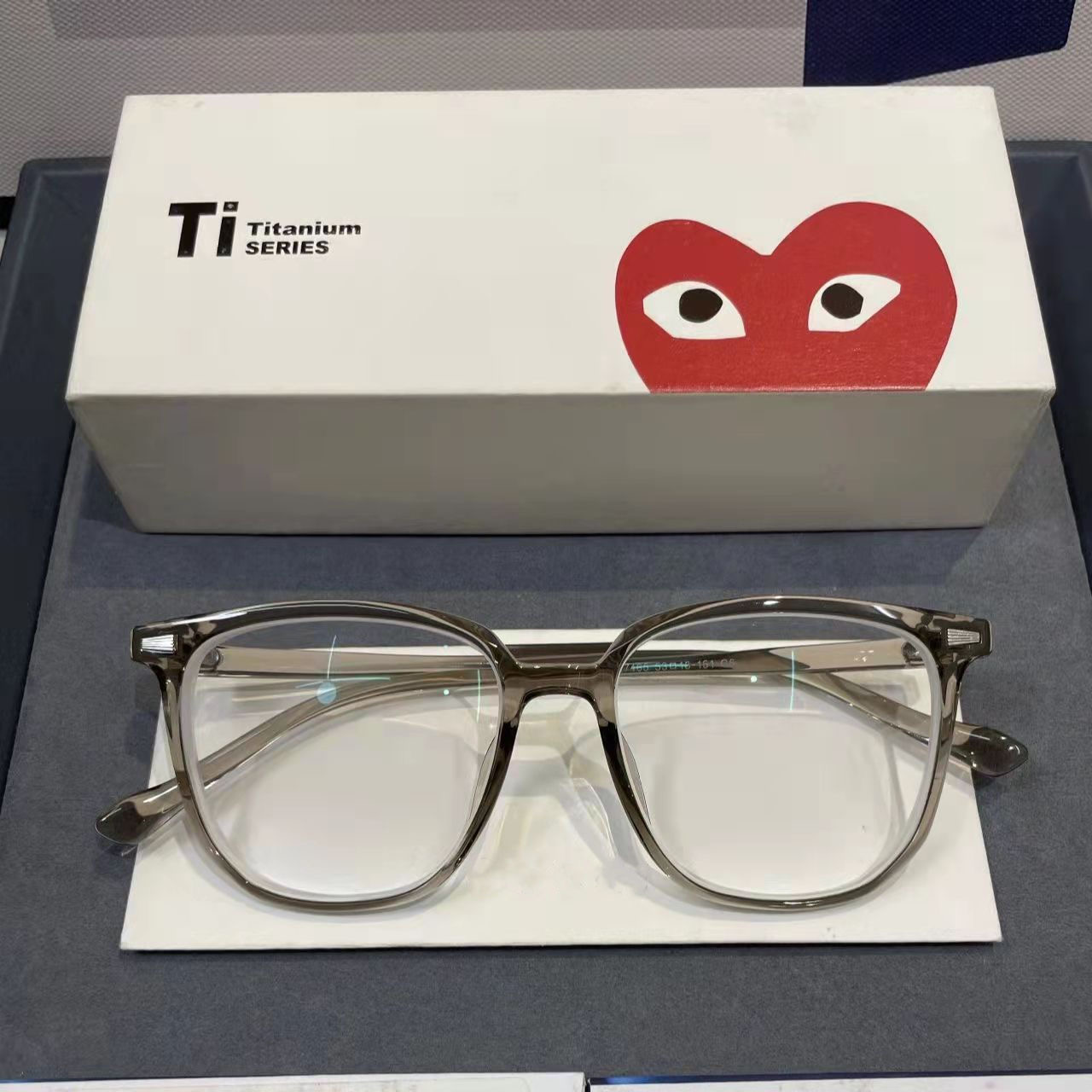 安比兔冷茶色!温柔小众复古方框可配度数素颜平光近视眼镜框架女