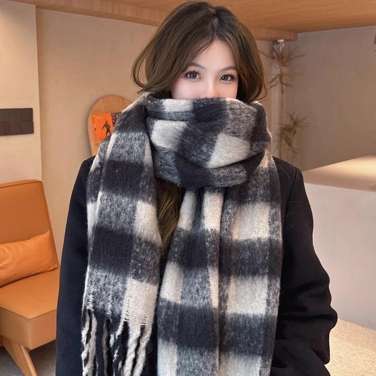 2025新款针织围巾冬季时尚百搭黑白格子情侣户外骑车防寒保暖男女