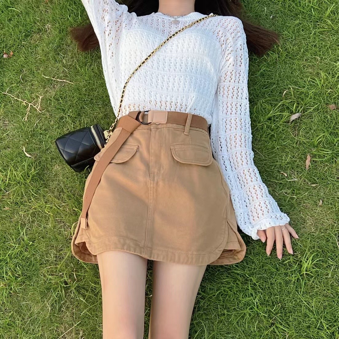 早秋简约休闲百搭宽松显瘦镂空针织衫+高腰百搭秋冬服装小短裙