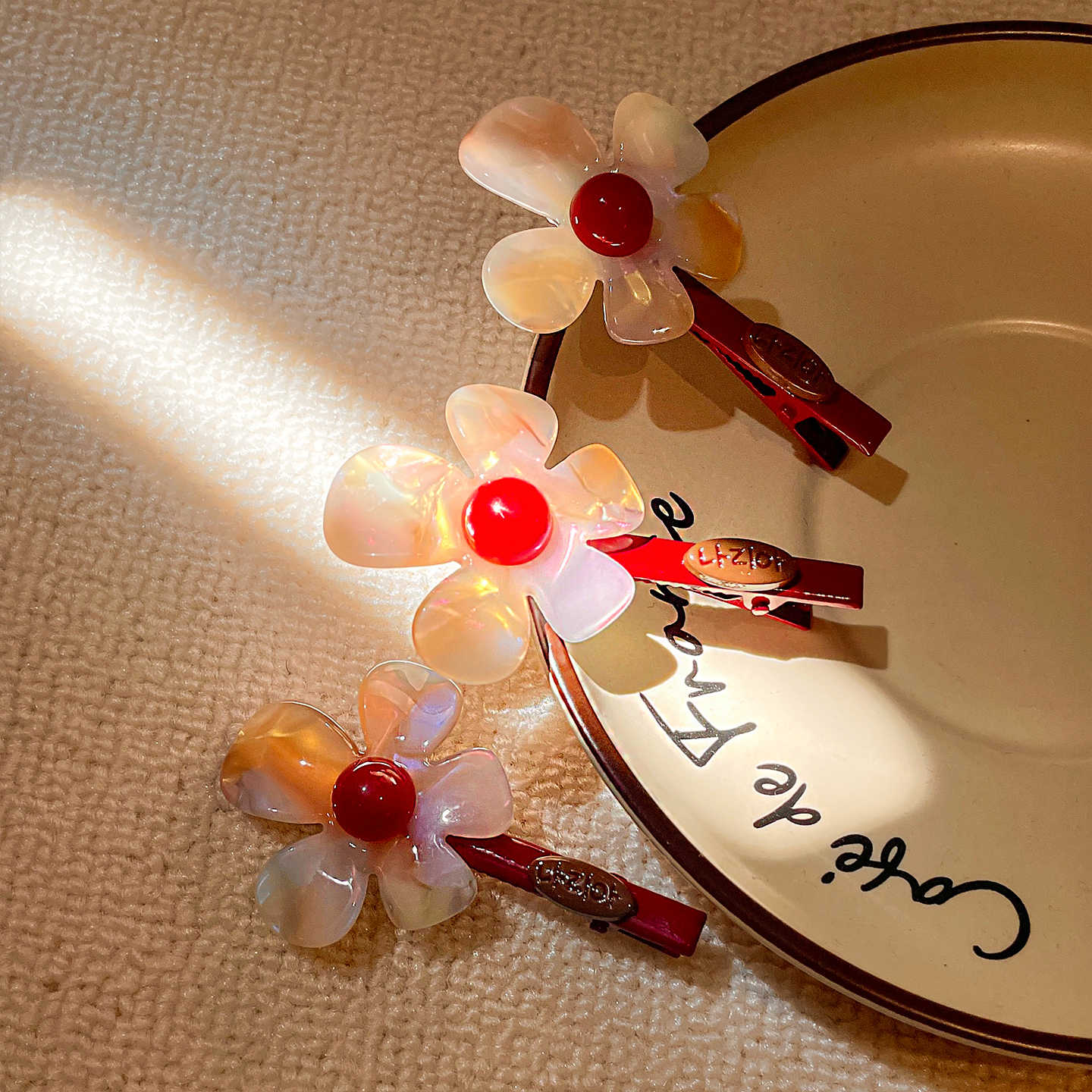 韩系小众彩色醋酸花朵发夹女高级感侧边碎发刘海夹子发卡绝美头饰