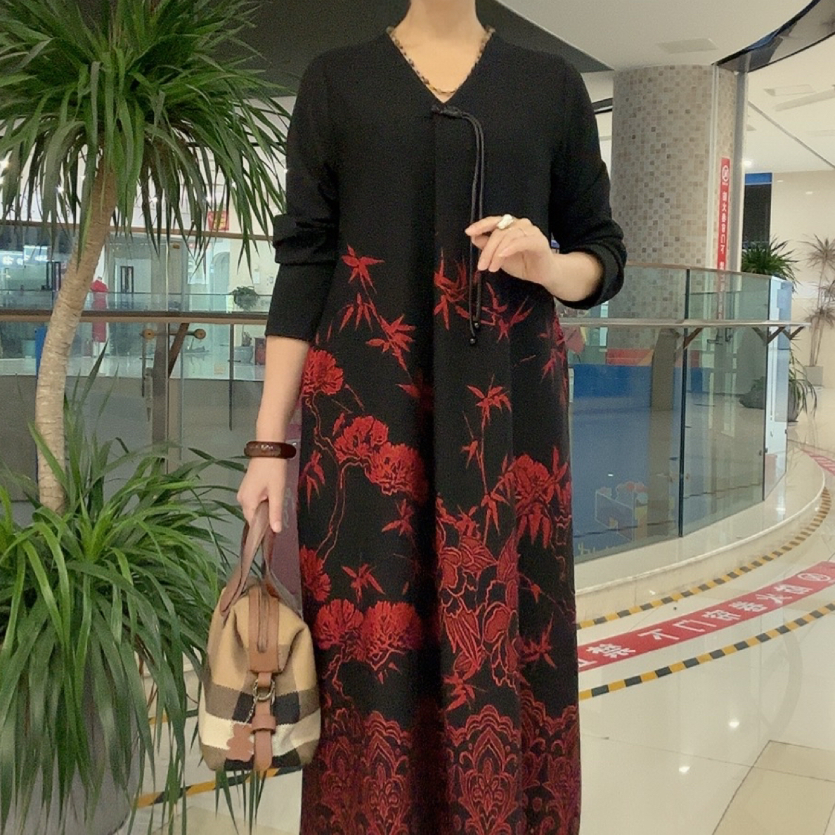 2025新款杭州正品87506V领盘扣天丝锦棉提花气质连衣裙