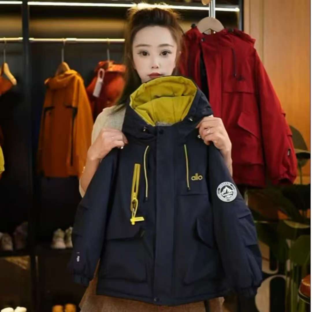 【加绒加厚】秋冬新品男女童冲锋衣冬季加绒中大童外套连帽宽松拼色