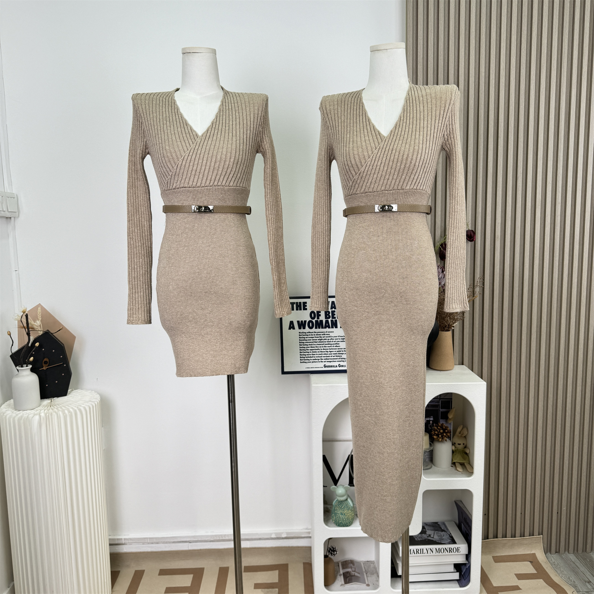 细闪优雅拼接针织性感包臀V领显瘦收腰连衣裙女