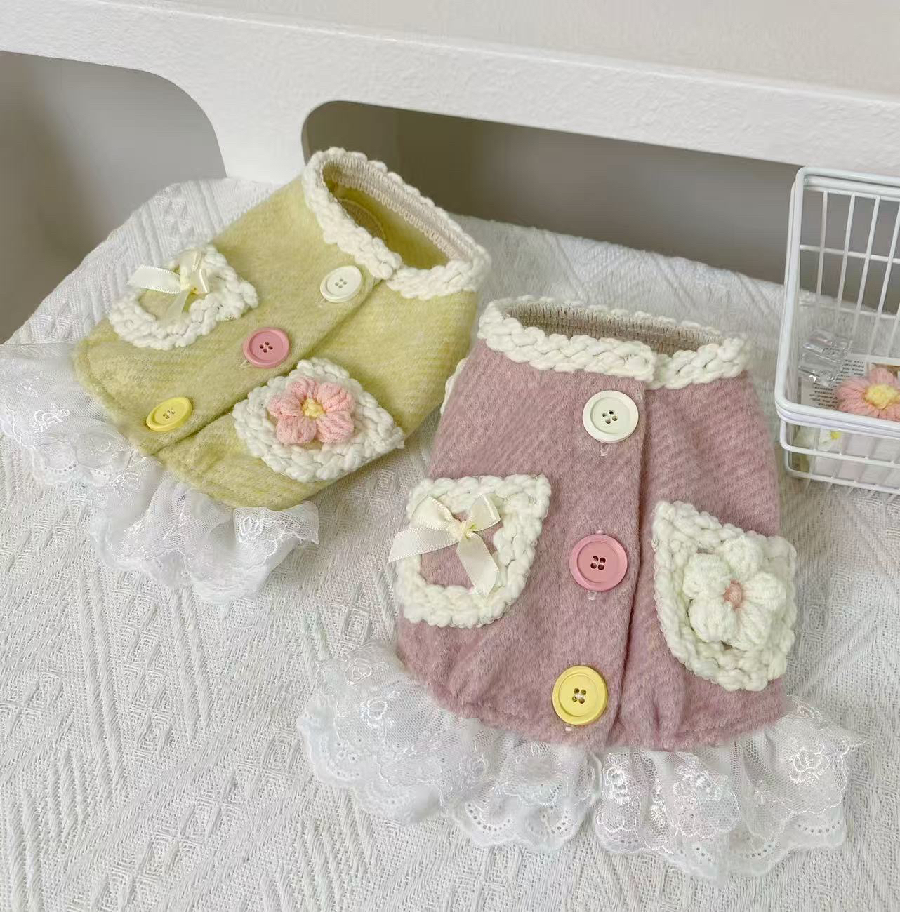 奶黄粉绒・蕾丝花簇双子套装宠物衣服｜小饼干手作