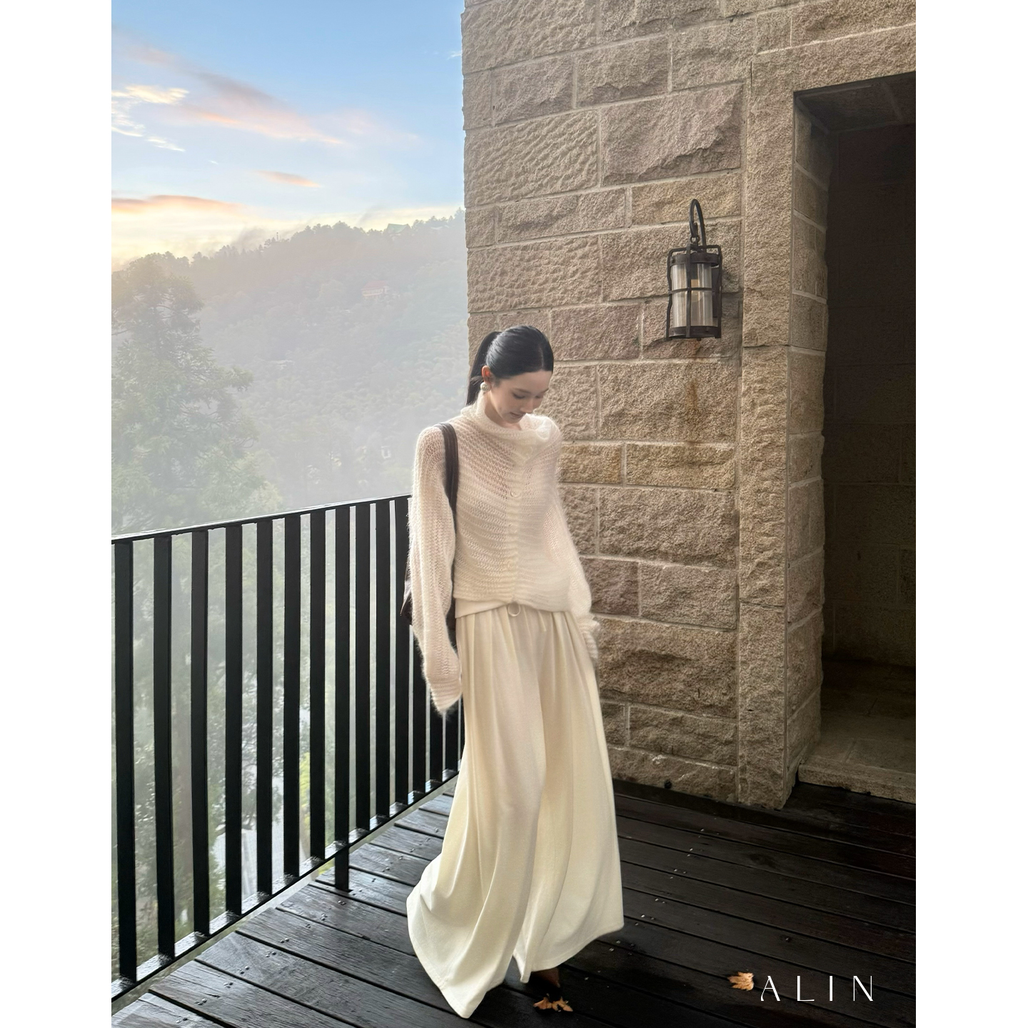 阿琳ALIN【云浮茉莉】长毛马海毛开衫女高领镂空针织毛衫秋AL5HZS17