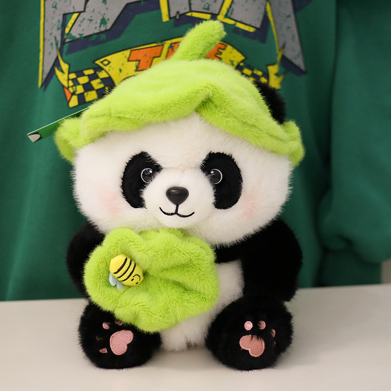 正版仿水貂毛荷叶蜜蜂大自然花花熊猫毛绒玩具公仔成都基地同款萌
