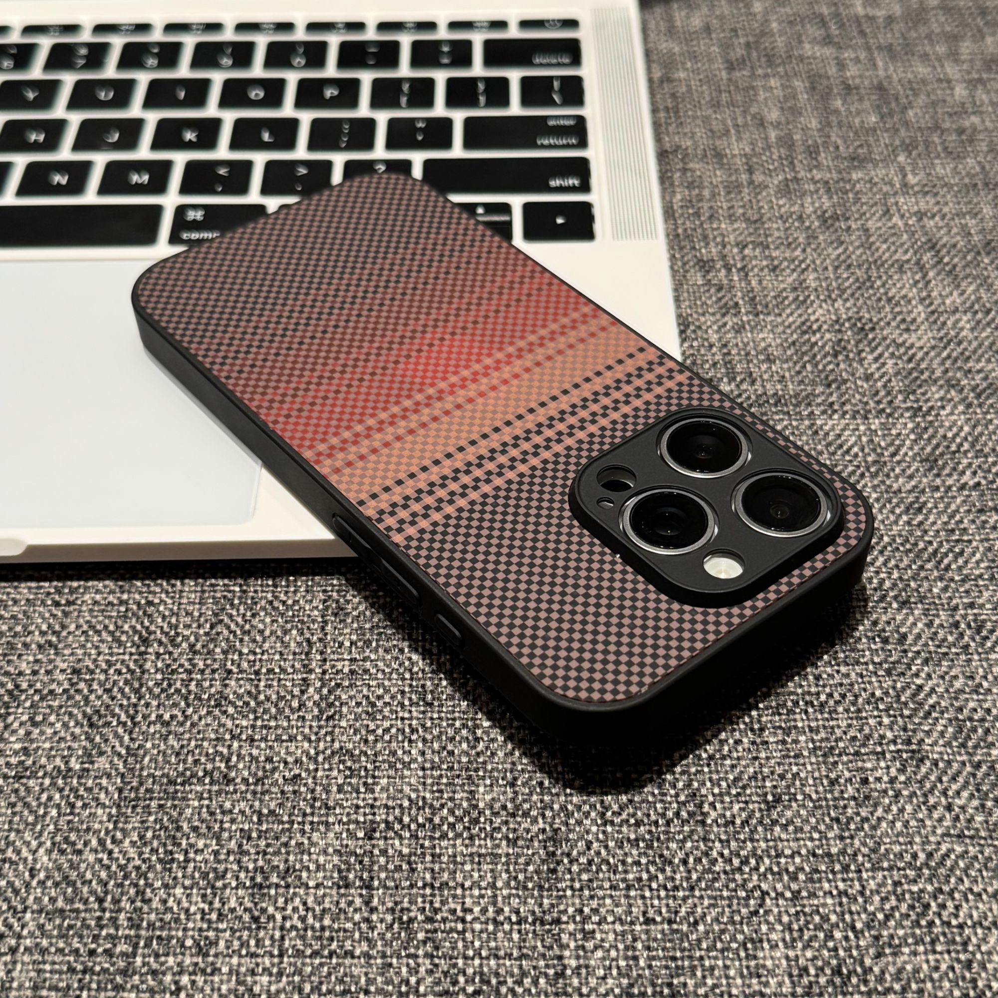 凯夫拉碳纤维纹适用苹果16promax手机壳iphone15/14/13高级12/11