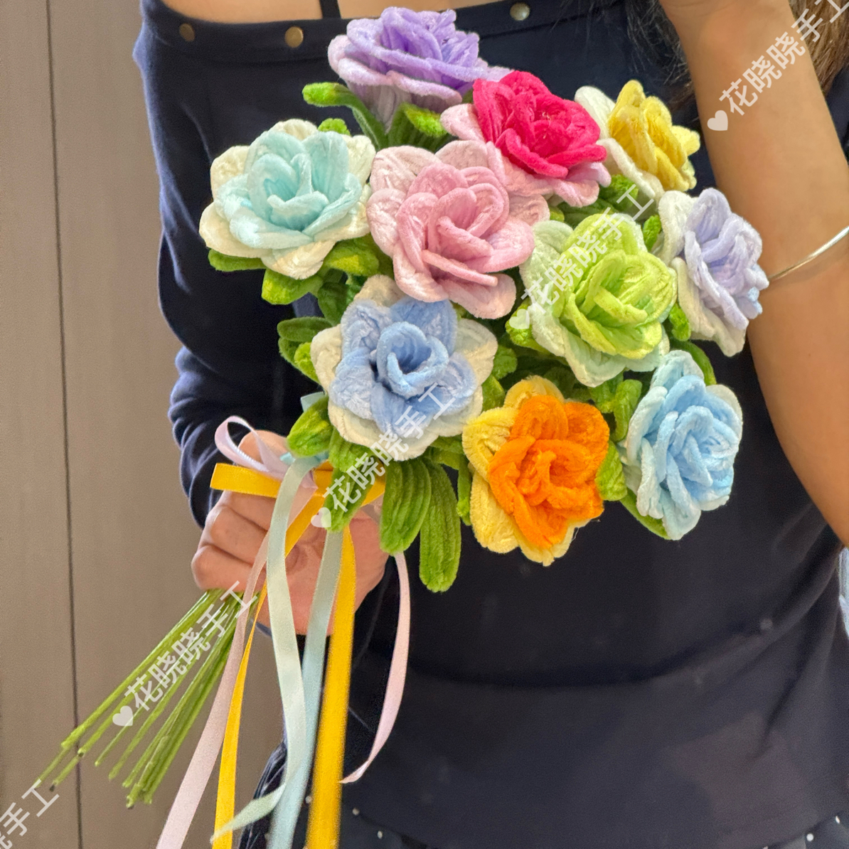 扭扭棒七彩玫瑰手捧花diy材料包成品