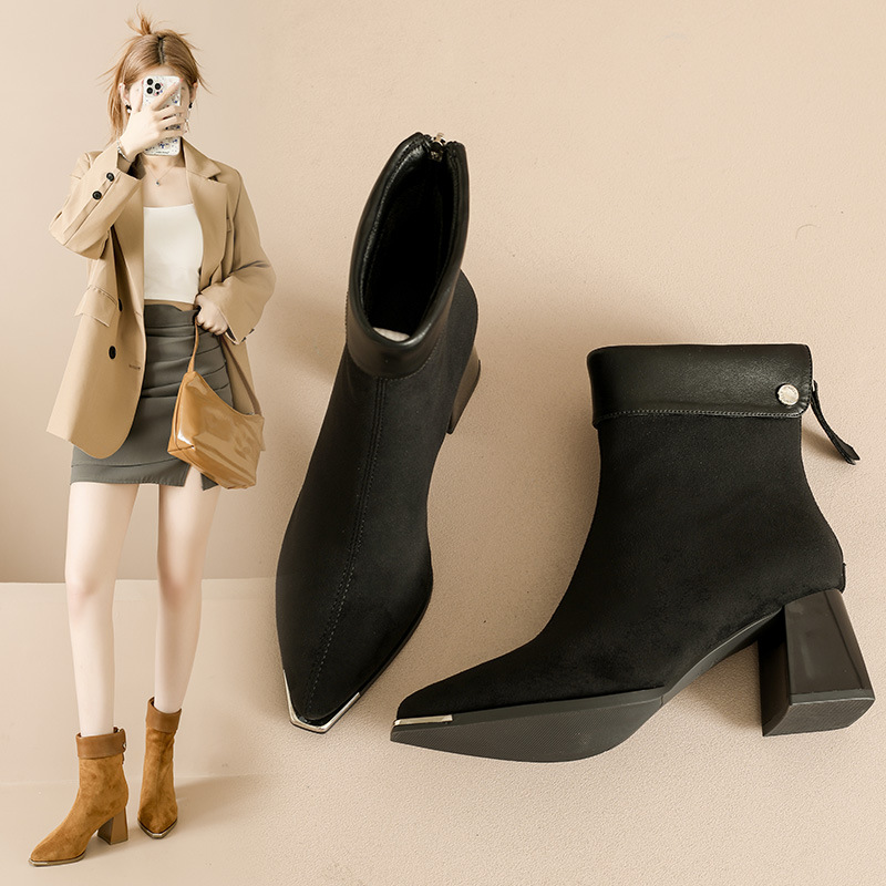 2025秋冬新款复古短靴马丁靴侧拉链高跟鞋时装靴纯色粗跟通勤短靴
