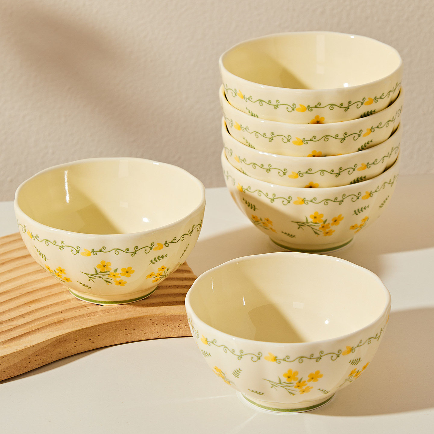 奶油风陶瓷碗家用米饭碗2025新款碗盘餐具个人专用漂亮碗筷泡面碗