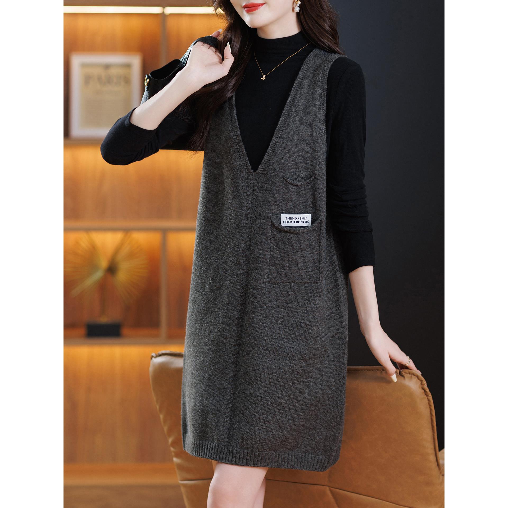 妈妈秋冬马甲女v领针织衫过膝无袖毛衣坎肩中长款宽松韩版背心裙