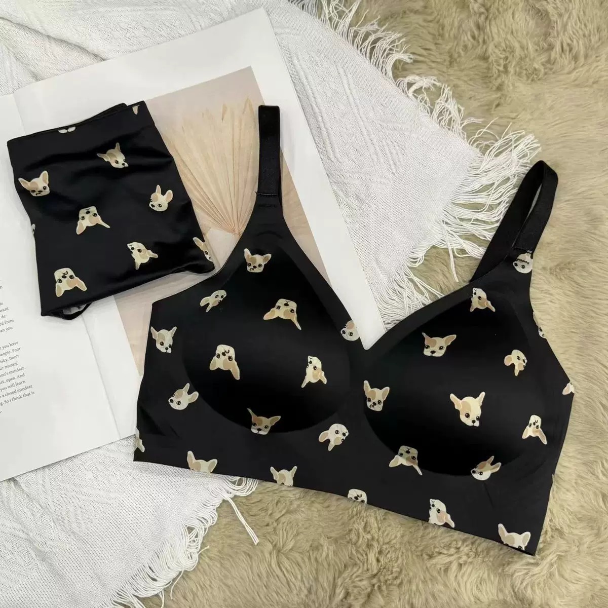 轻奢华尔缎果冻无痕水滴杯文胸舒适聚拢无钢圈套装女