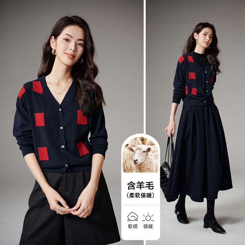 【新品】2025V领上衣短针织开衫女25071610