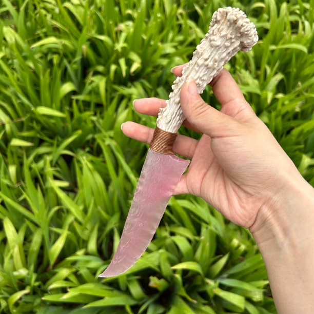 粉色猫眼石纯手工打制石器真鹿角刀把摆件工艺品收藏生日玩具礼品