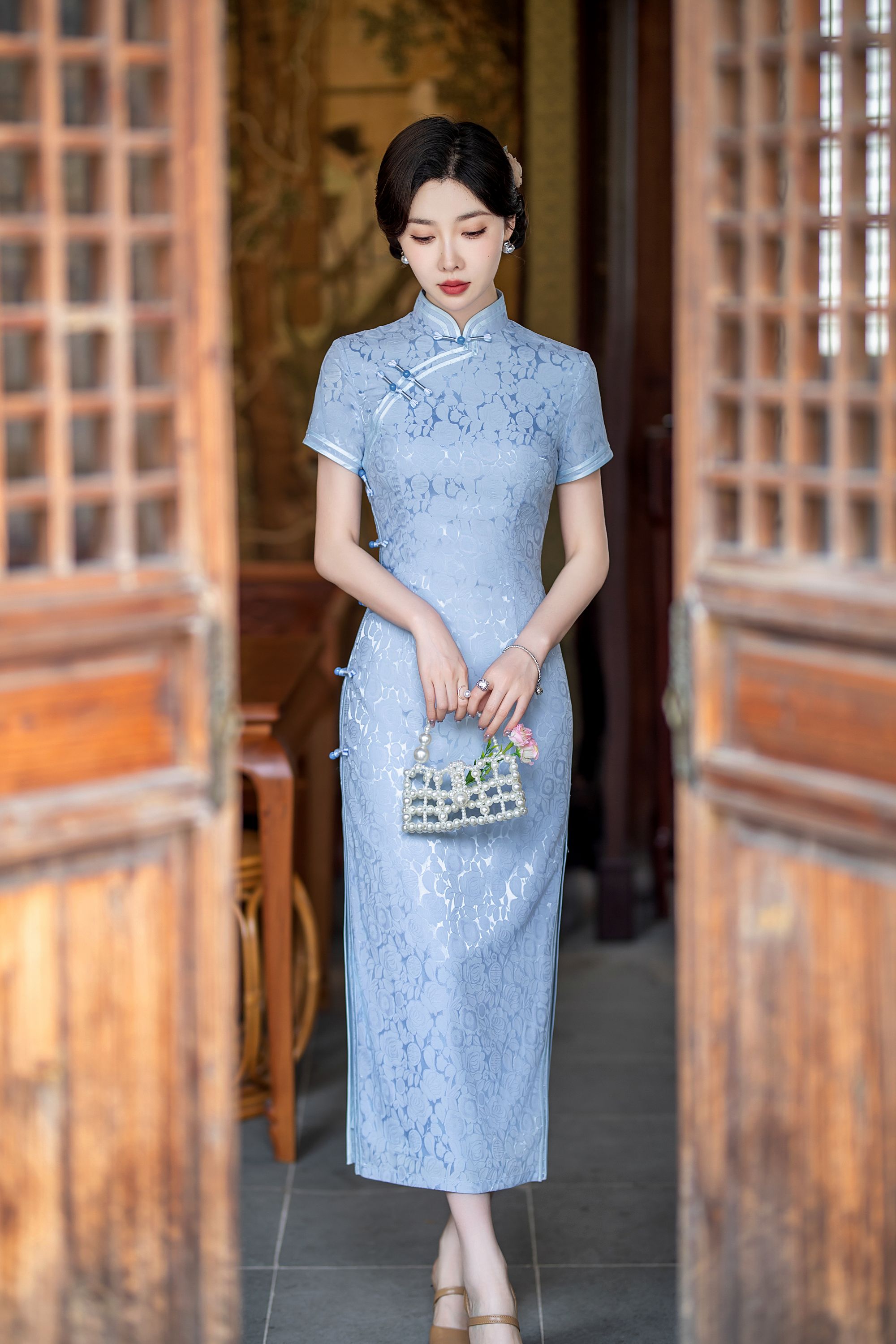 夏季新款浅蓝中国风缎丝旗袍手工旗开得胜长款气质显瘦遮肉