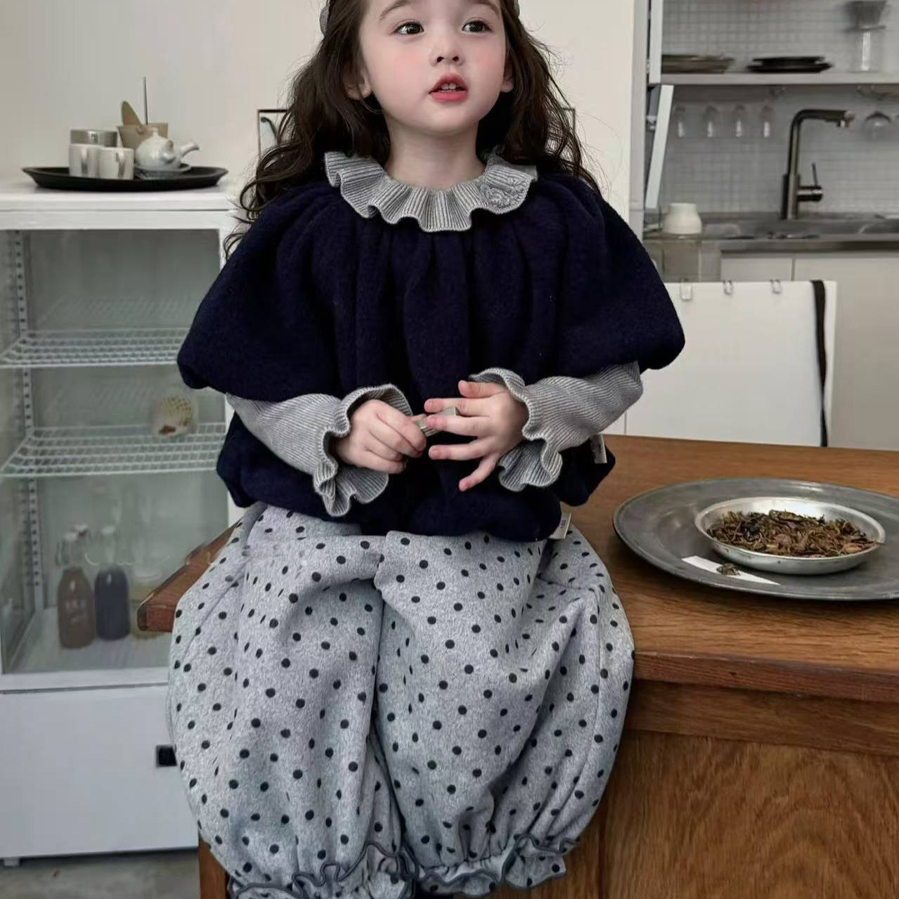 女童套装女宝韩系甜美花边针织衫冬季儿童洋气蓝色上衣波点灯笼裤