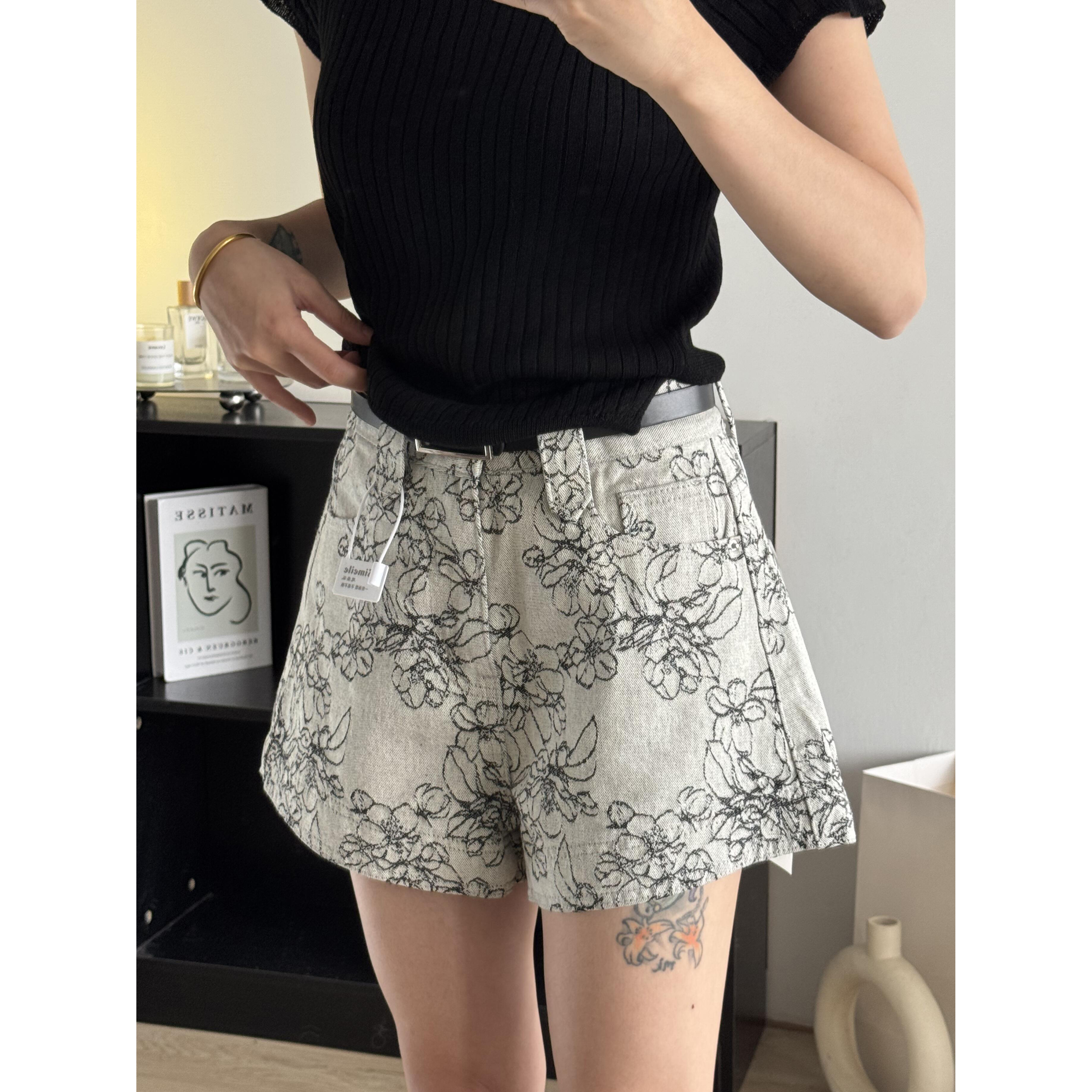 高腰显瘦牛仔短裤女2025年夏季新款美式复古花朵重工刺绣阔腿短裤