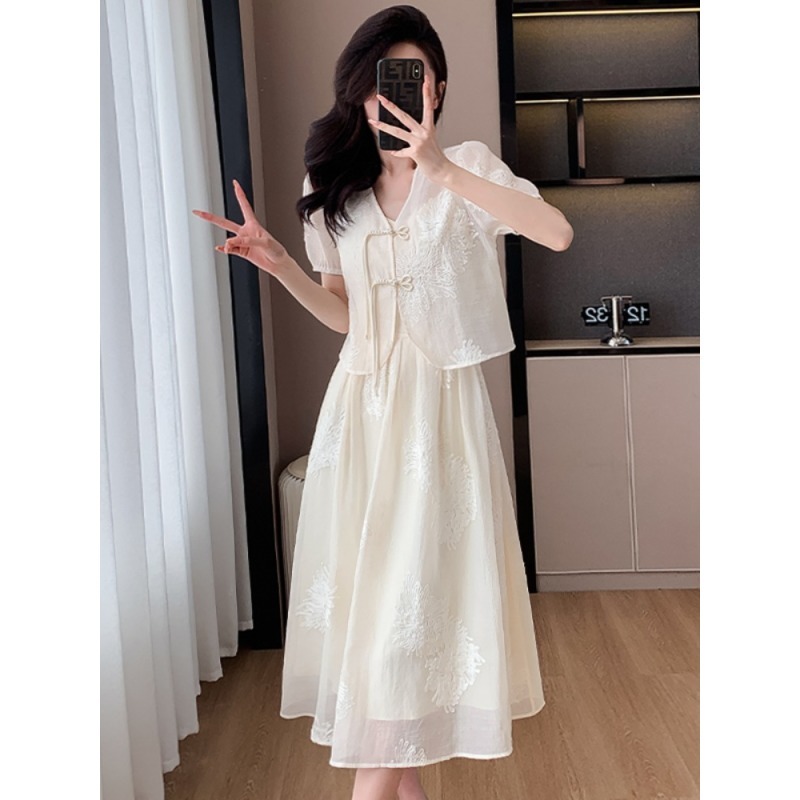 大码女装中式吊带连衣裙套装夏季2025新款国风刺绣盘扣两件套长裙