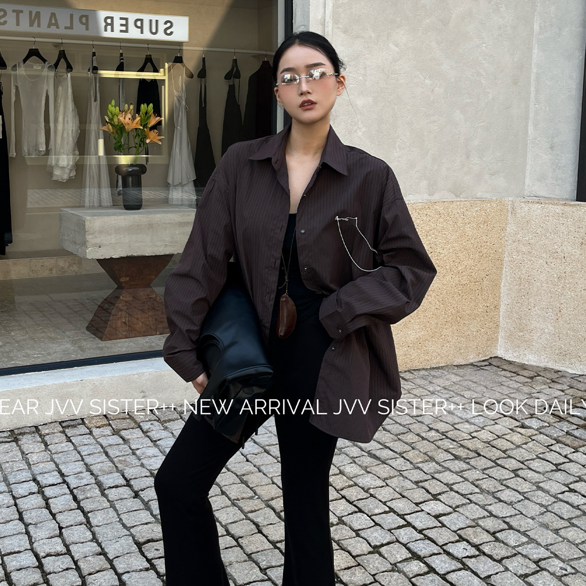 J十三行2025秋季新款时尚宽松休闲上衣设计感刺绣衬衫女潮90512