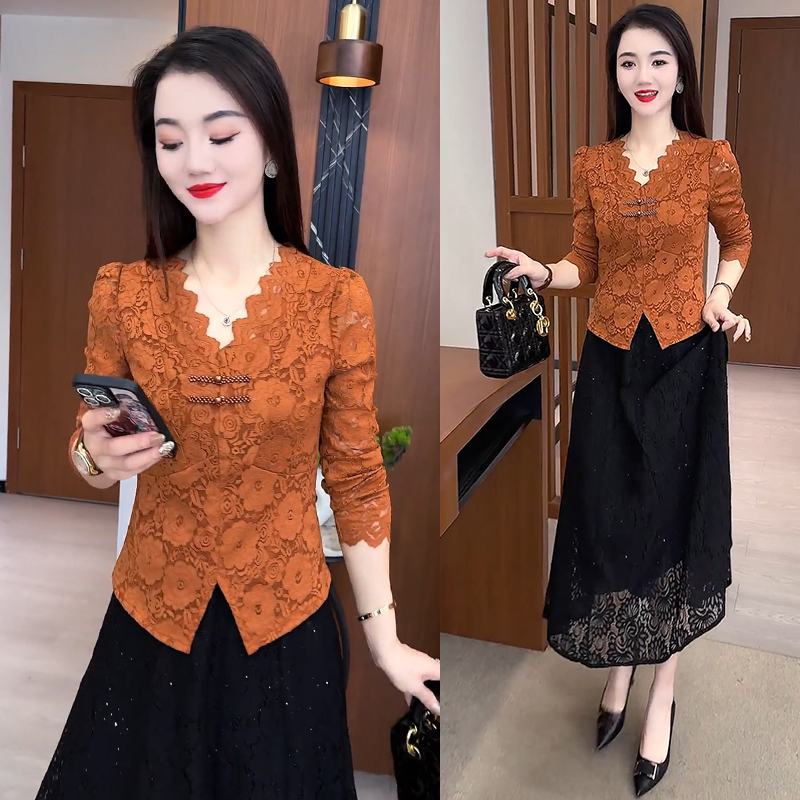 洋气减龄蕾丝t恤衫女2025春秋新款气质v领修身蕾丝上衣洋气打底衫