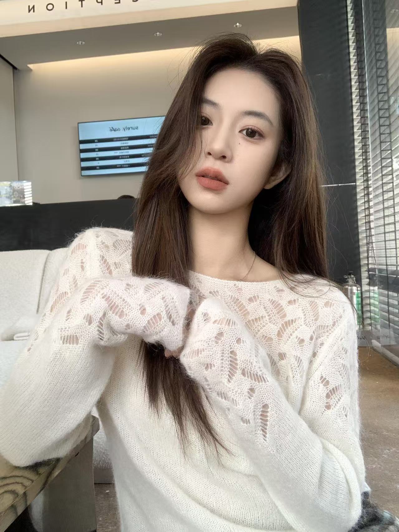 韩系气质镂空长袖针织衫女秋冬季新款修身显瘦设计感独特别致上衣