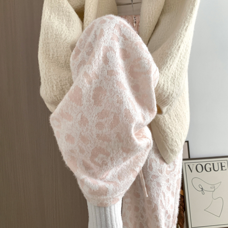 软糯豹纹阔腿裤女秋季新款高腰显瘦休闲拖地长裤慵懒垂感直筒裤子