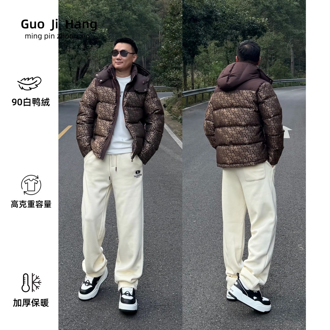 《国际行》2025冬男士连帽美式老花字母时尚休闲短款痞帅保暖羽绒服