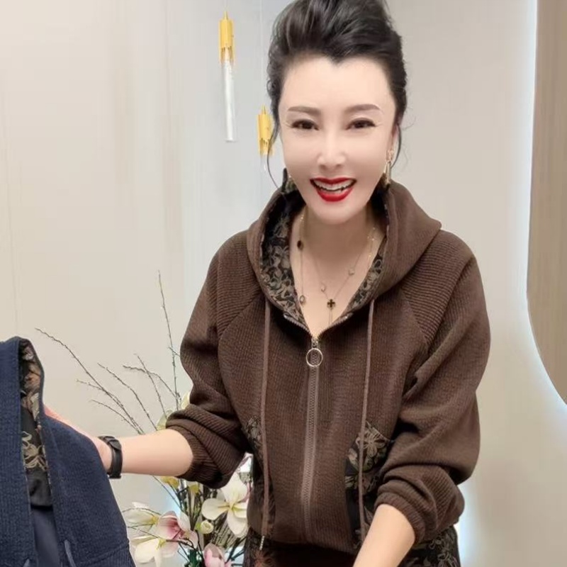 8927套装加绒加厚复古套装女秋冬新款大码宽松保暖外套休闲两件套