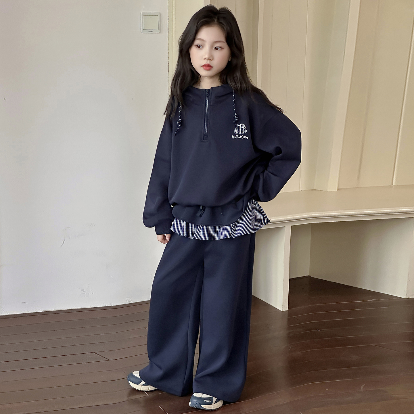 女童套装刺绣猫咪2025新款秋季时尚休闲中大童儿童连帽女孩两件套