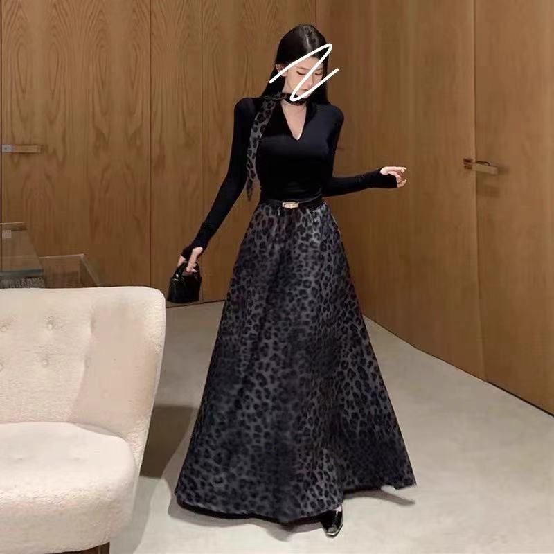 2025设计感轻奢御姐范豹纹胖mm韩系时尚绑带上衣+半裙套装6877