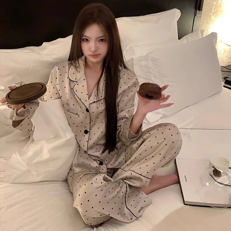 睡衣女韩版波点印花高级感冰丝长袖春秋款新款开衫长裤家居两件套