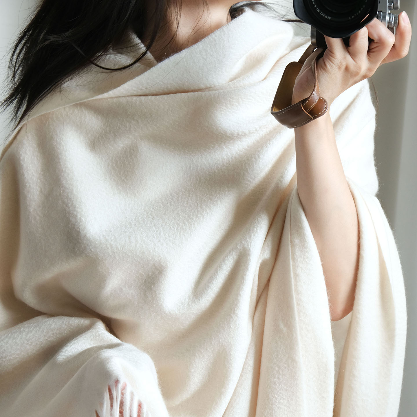 COSHILY  意大利 奢品珍惜白绒山羊绒水波纹披肩 披毯 飞机盖毯