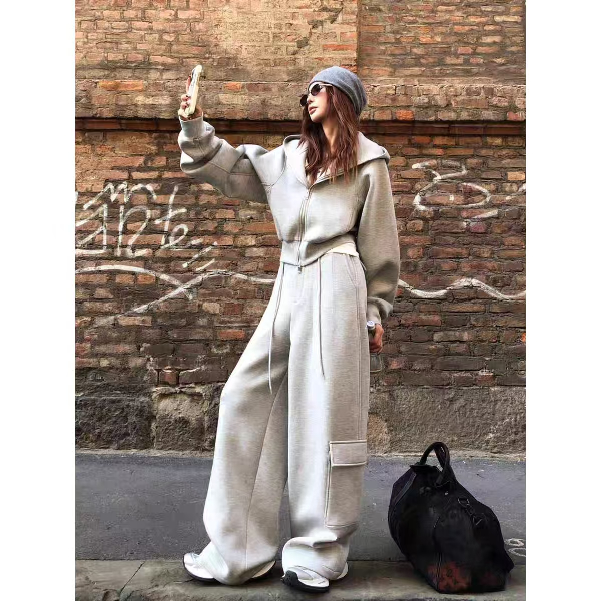 美式炸街运动服套装女秋冬宽松显瘦连帽卫衣工装阔腿裤休闲两件套